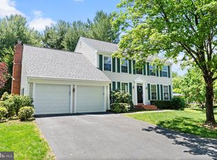 11516 Pleasant Meadow Dr, Gaithersburg, MD 20878