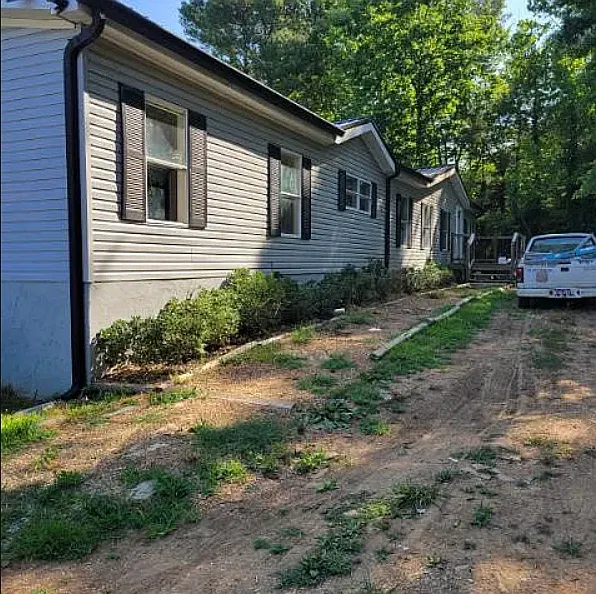4 bed, 2128 sqft, $1,995 — Photo 1