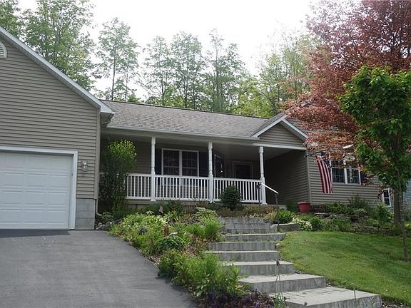 2nd image of 21 Kinderwood Dr