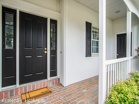 2nd image of 1024 N Robinhood Dr