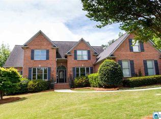 3851 Carisbrooke Dr, Hoover, AL 35226