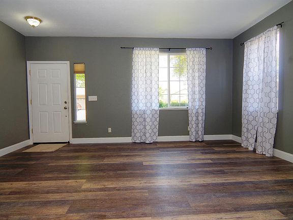 3rd image of 1542berkshiredrive