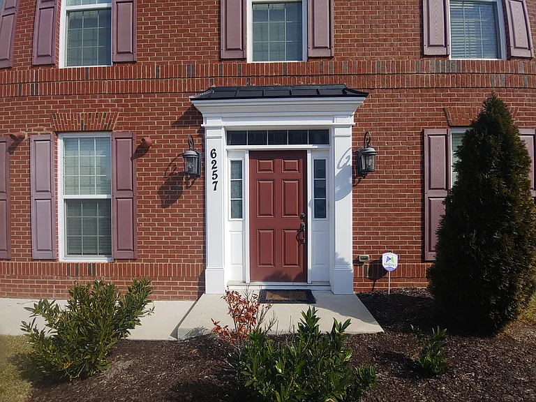 6257 Casdin Dr — Photo 3