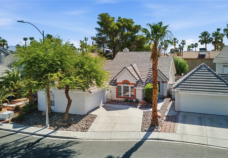 1st image of 2604 Cathedral Ln