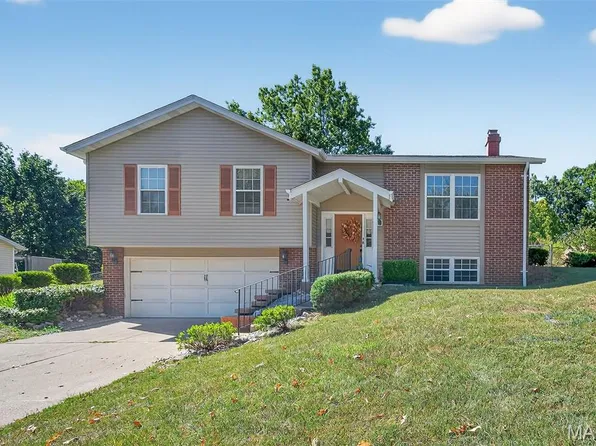 1630 Donnybrook Ln, Imperial, MO 63052