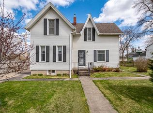 307 N Williams St, Anamosa, IA 52205