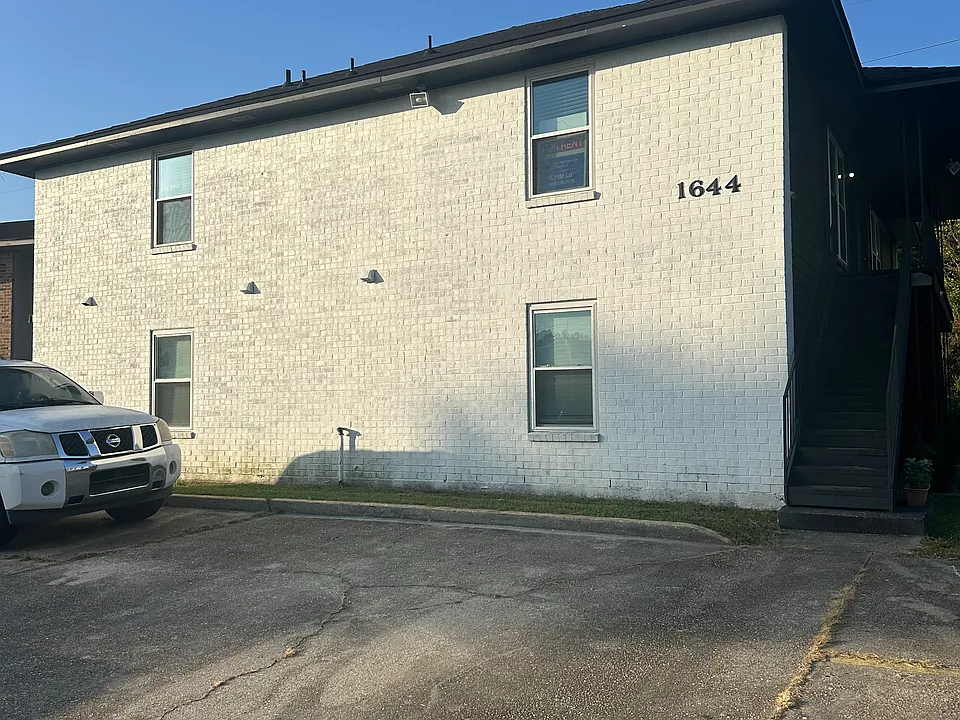 1644 Clear Lake Ave #D