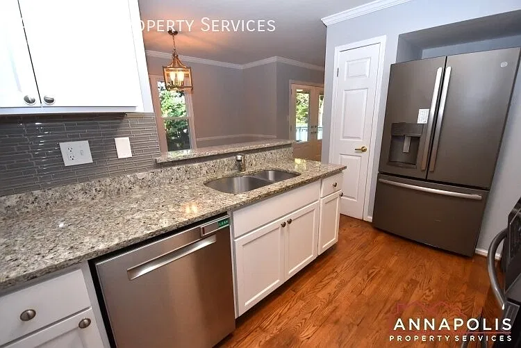 1569 ritchie lane — Photo 3