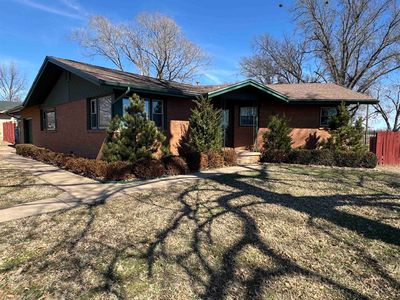 700 N Elm St, Belle Plaine, KS, 67013