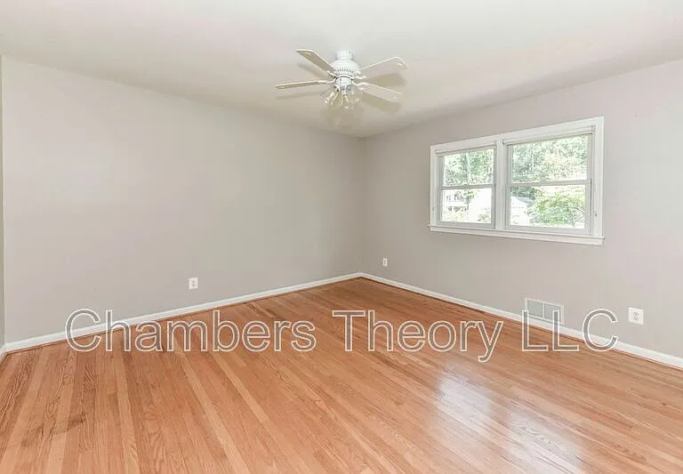 9205 Hamilton Dr — Photo 23
