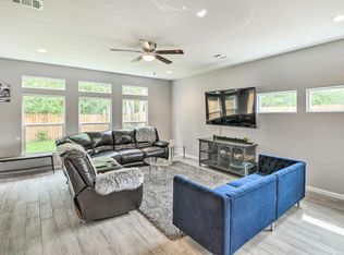 4909 Sunflower St, Houston, TX 77033
