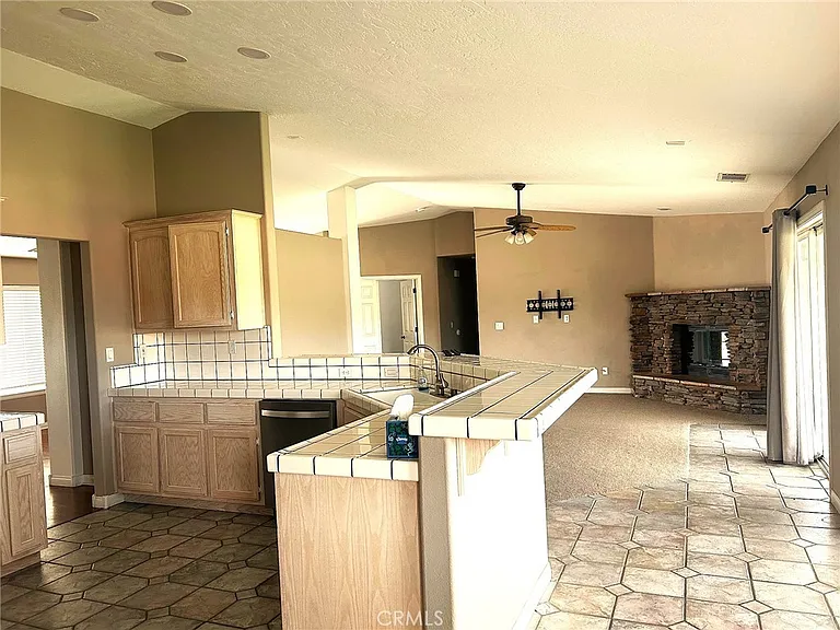 7076 Cataba Rd — Photo 3