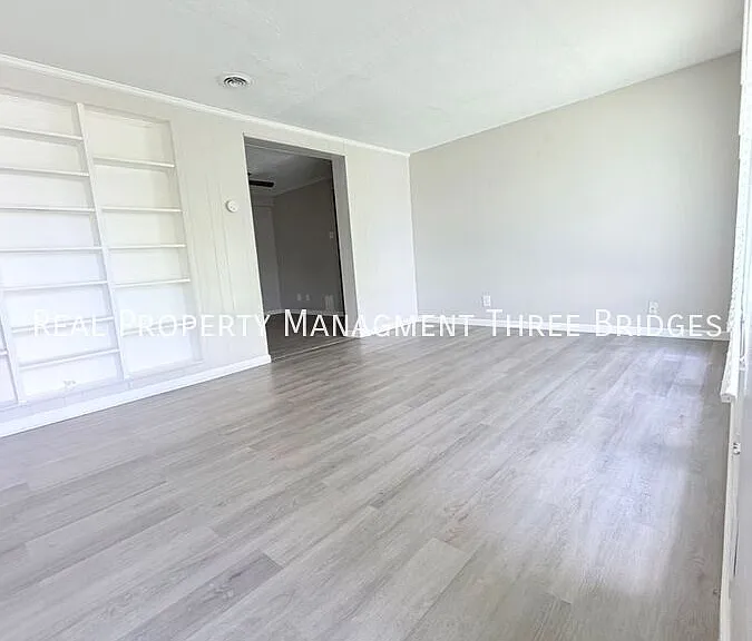 28 Redwood Dr — Photo 17