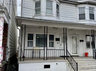233 Carbon St, Minersville, PA 17954