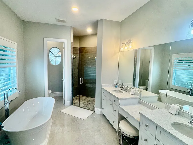 32 Bay Head Ln — Photo 12