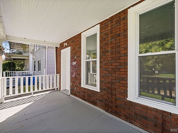 4th image of 104 Pershing Ave
