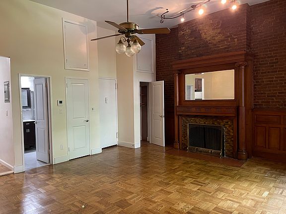 2nd image of 131 W 80th St APT 1B