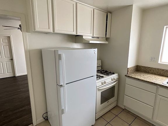 4th image of 2116-2118 E Cesar E Chavez Ave #3