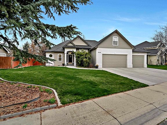 2nd image of 2546 E Ridgedale Dr