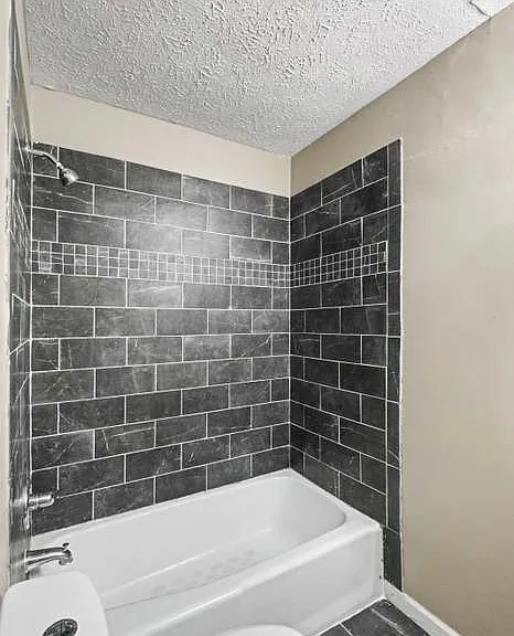 377 Redding Rd #B — Photo 9