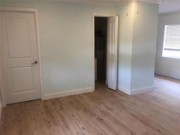 4th image of 339 Tyler Ave