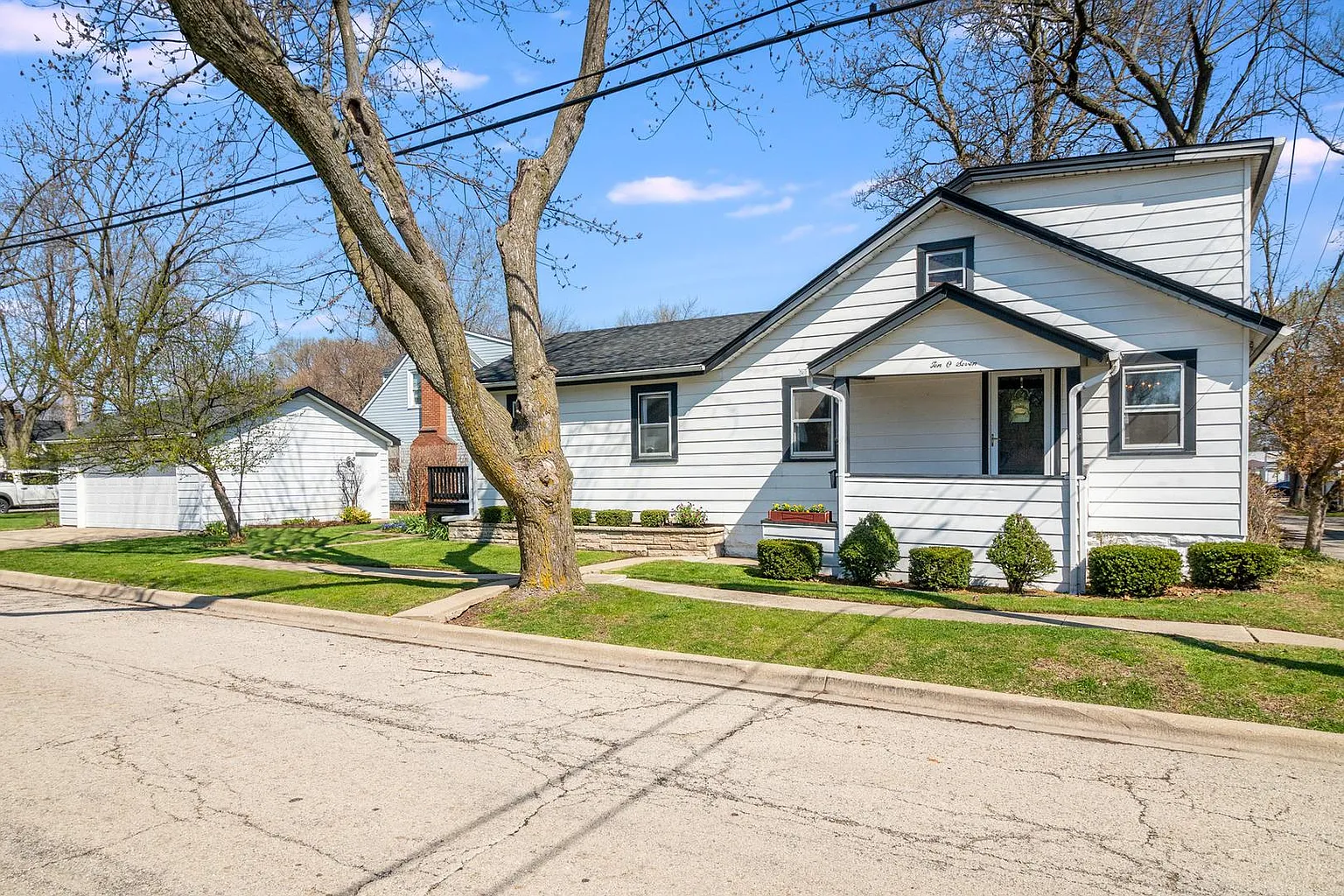 1007 Fisk Ave photo 1