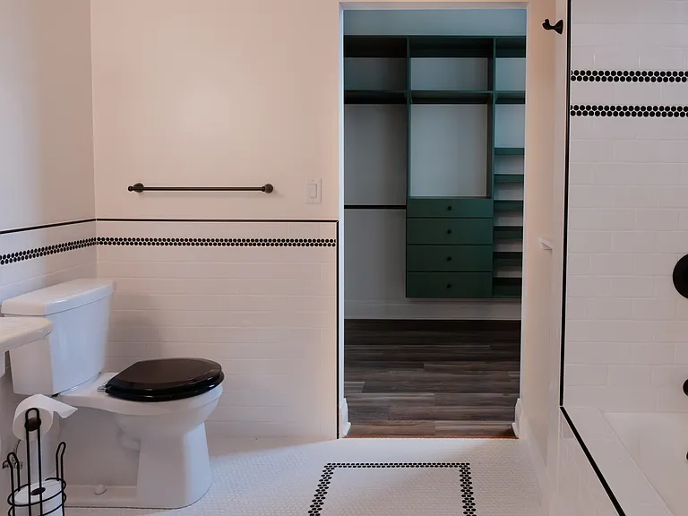 1413 Columbia St #1 — Photo 13