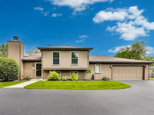 822 2nd Ct, Bensenville, IL 60106