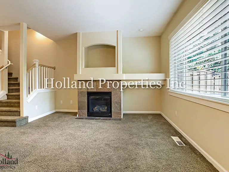 4949 SW 141st Ave — Photo 6