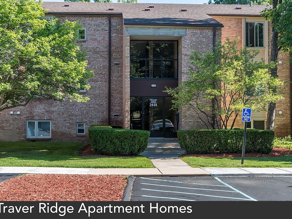 1st image of 2395 Leslie Cir #1B