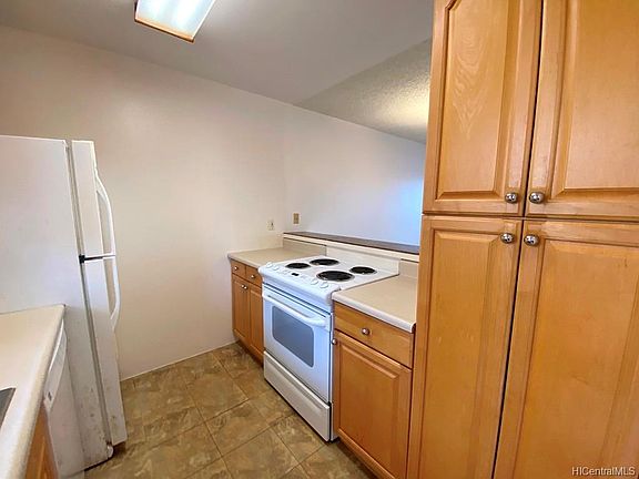 4th image of 92-1031 Alaa St #17/103