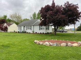 406 10th St, Dallas Center, IA 50063