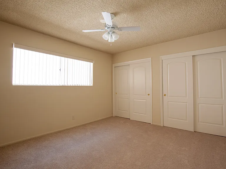Coldwater Canyon Apartments — Photo 7