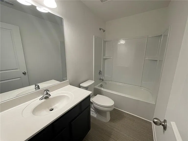 1003 Ramon Dr — Photo 6