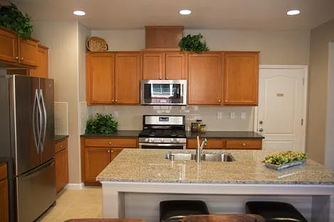 2447 Avignon Cir — Photo 8