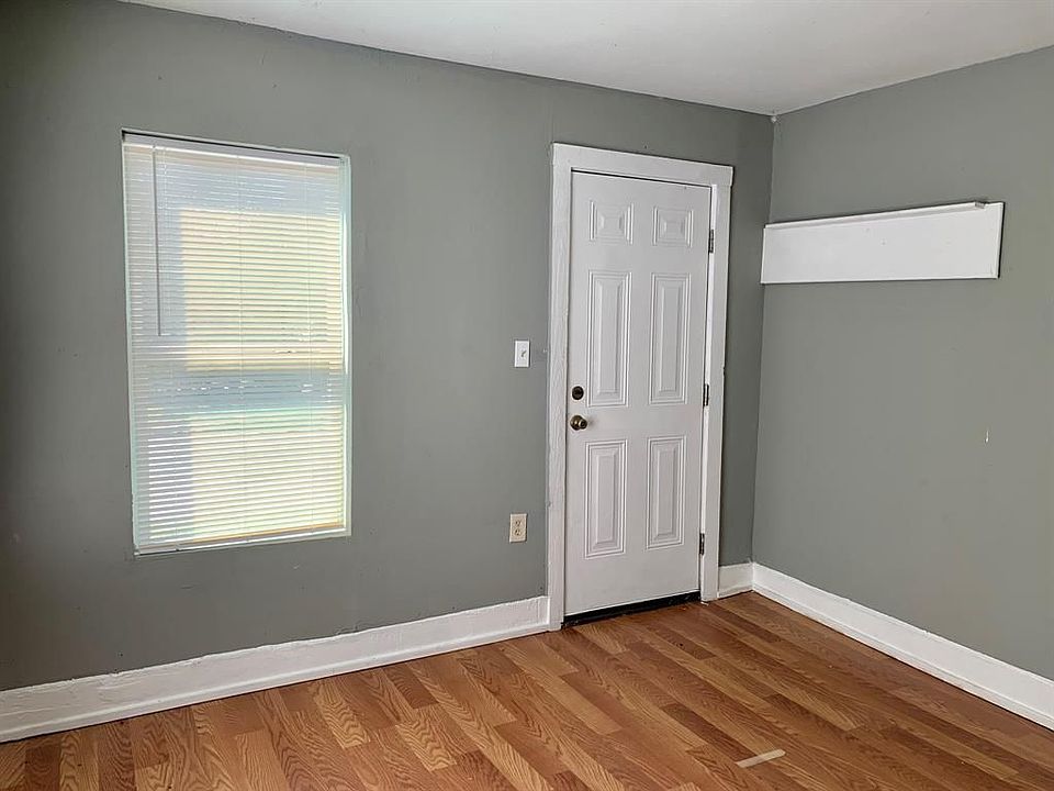 1st image of 7109 Avenue E #1