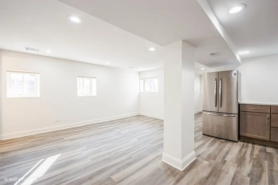 2 bed, 1.5 bath, 1000 sqft, $2,750 — Photo 3