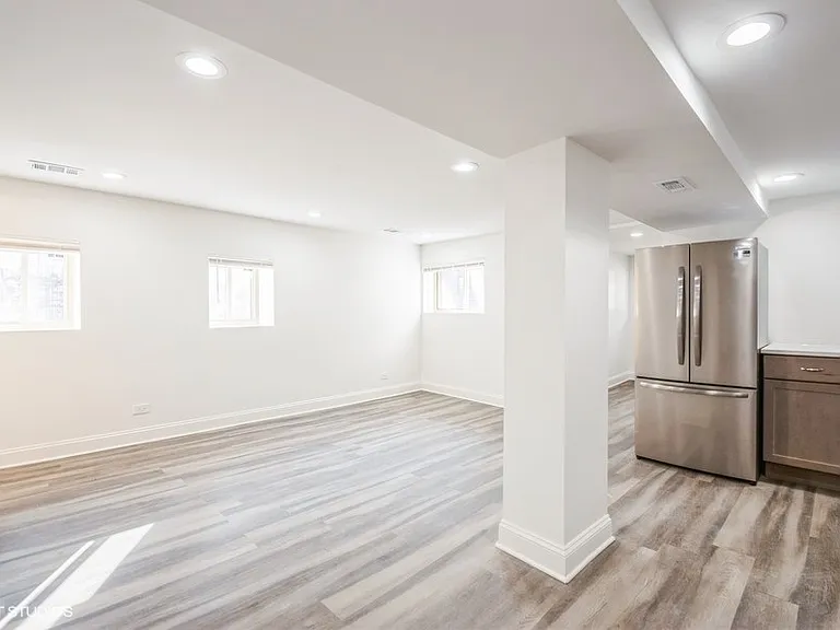 1414 W Rascher Ave #GE — Photo 3