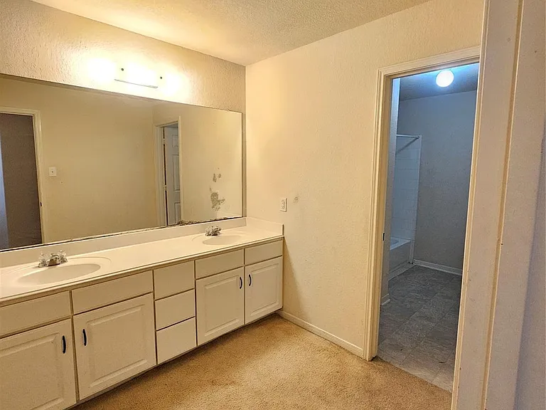 11015 Walkup Way — Photo 23