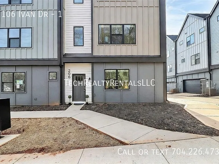 1106 Ivan Dr #1 — Photo 43