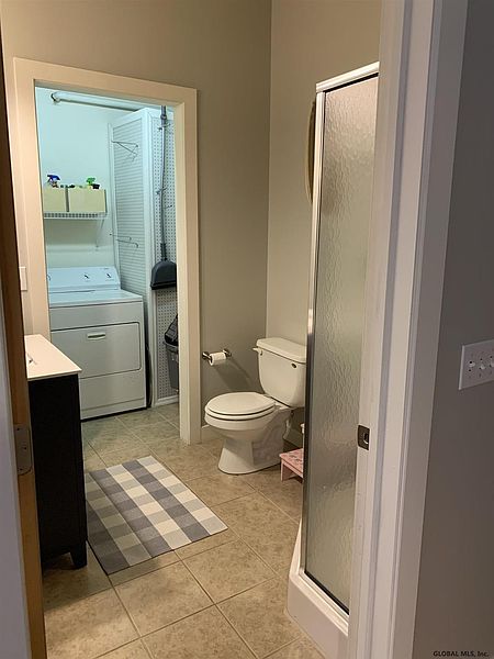 4th image of 387 3RD Avenue