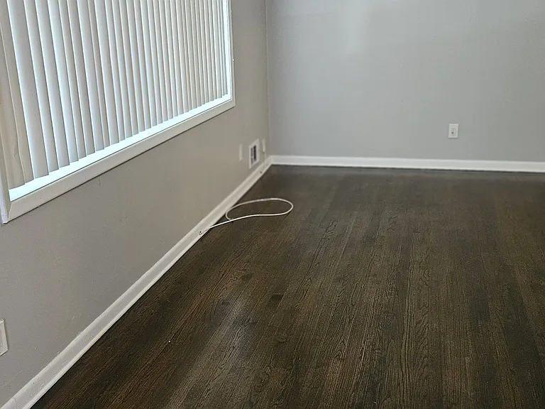 2635 Williamsburg Dr — Photo 13