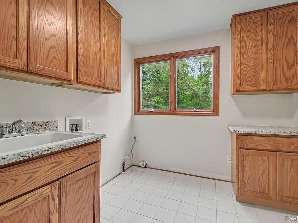 2240 Hidden Lake Trl, photo 8