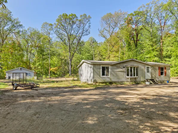 13657 104th Ave, Grand Haven, MI 49417