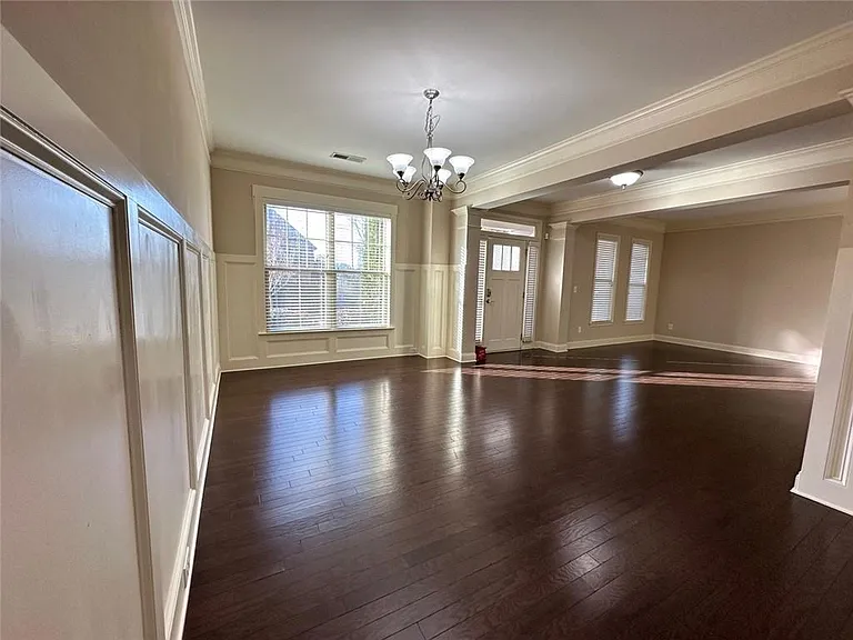 5605 Upper Creek Ct — Photo 7