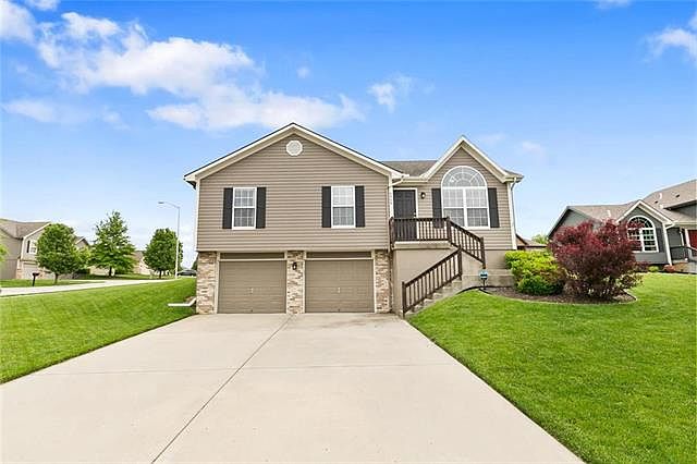 1st image of 6909 NE 114th Ct