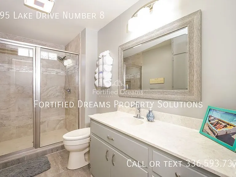 395 Lake Dr #8 — Photo 25