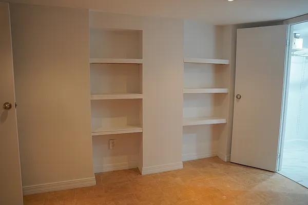 Rented by Compass | media 22