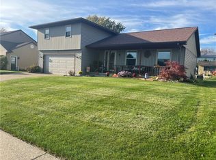 2538 Pepper Tree Dr, Erie, PA 16510