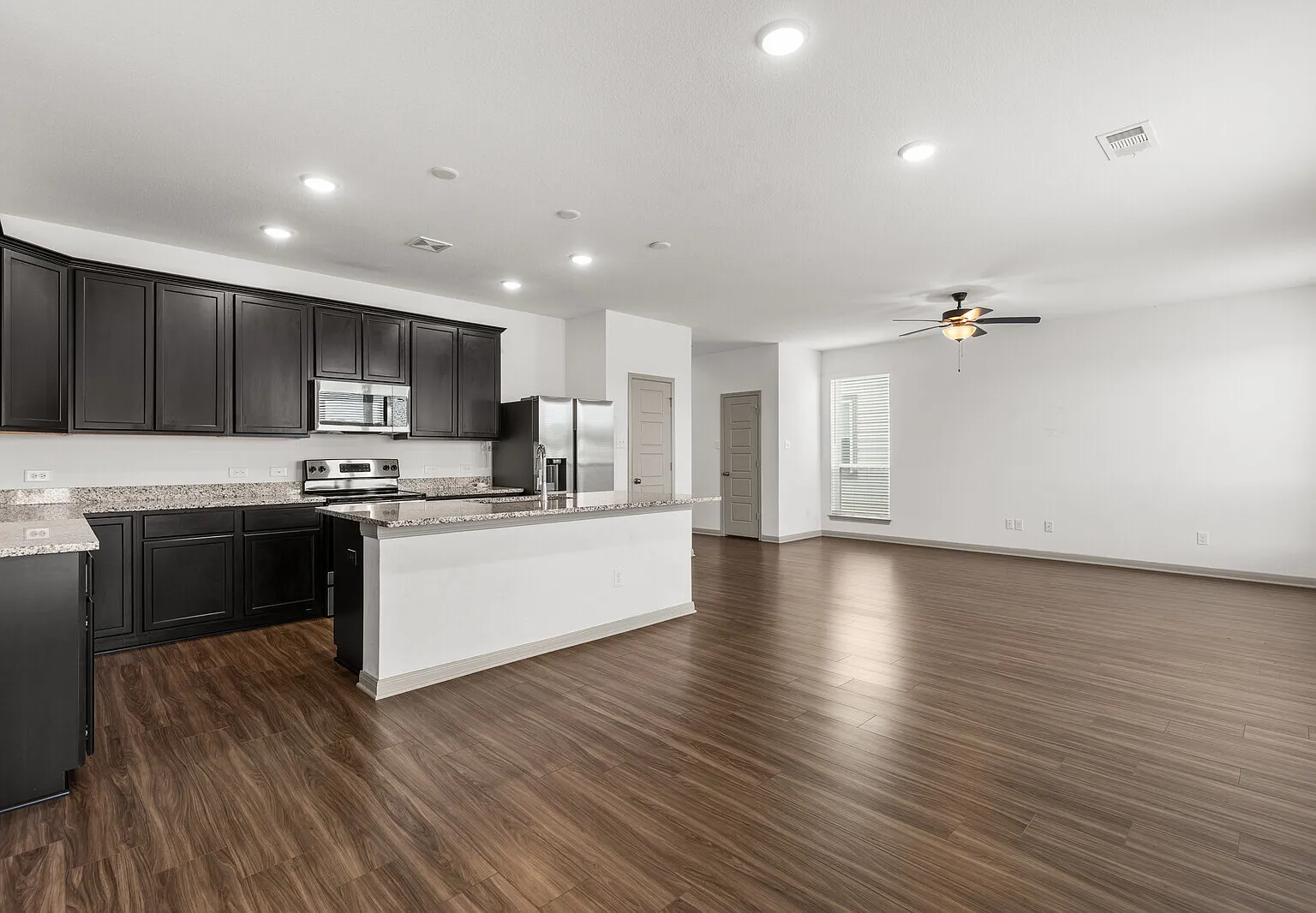 1504 Elise Avenue - 1 — Photo 2